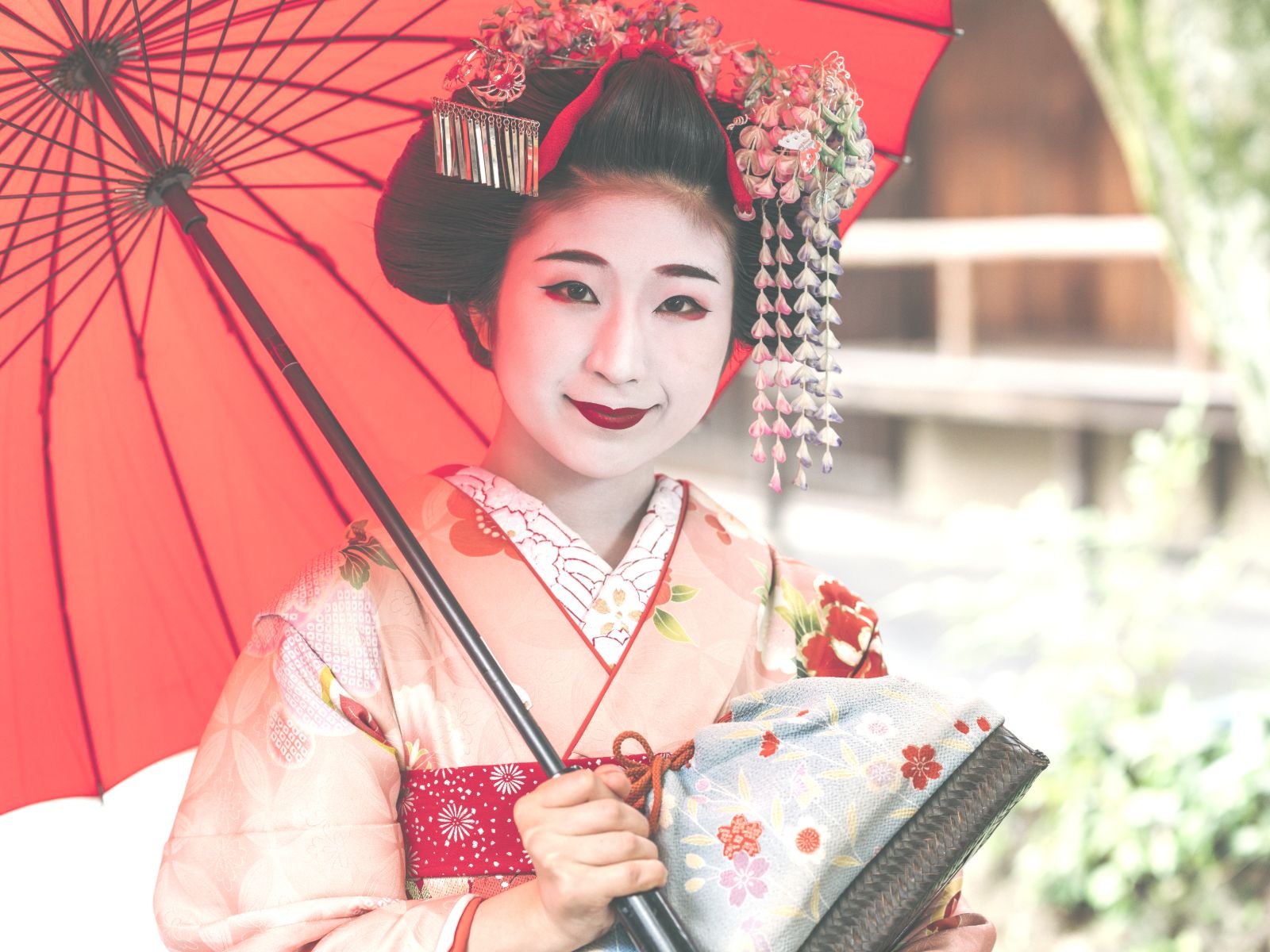 Rondreis Japan Portrait of a Maiko geisha in Gion Kyoto