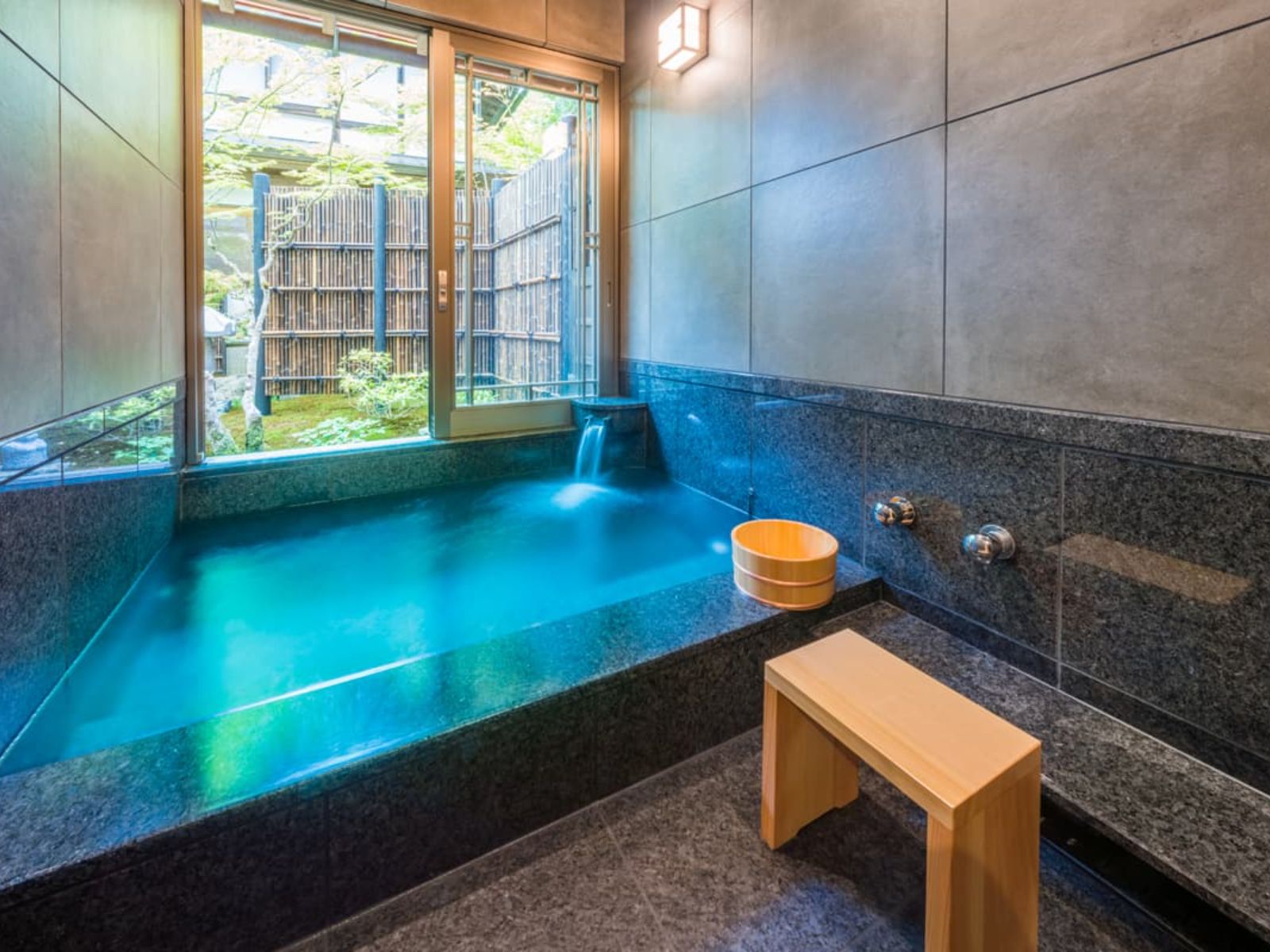 Rondreis Japan, Koyasan, Ekoin Temple badkamer