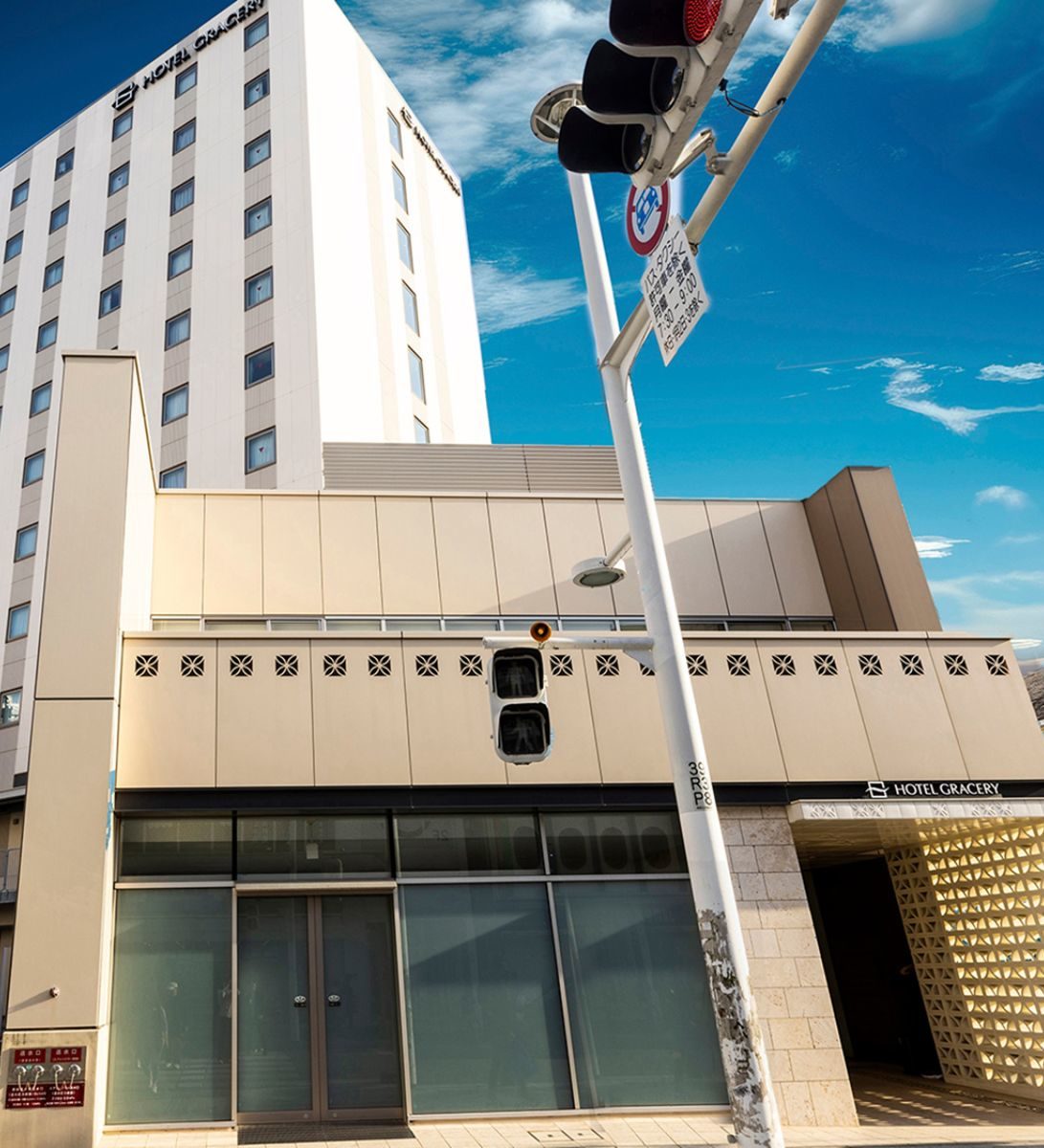 Rondreis Japan, Okinawa, Hotel Gracery Naha buitenkant