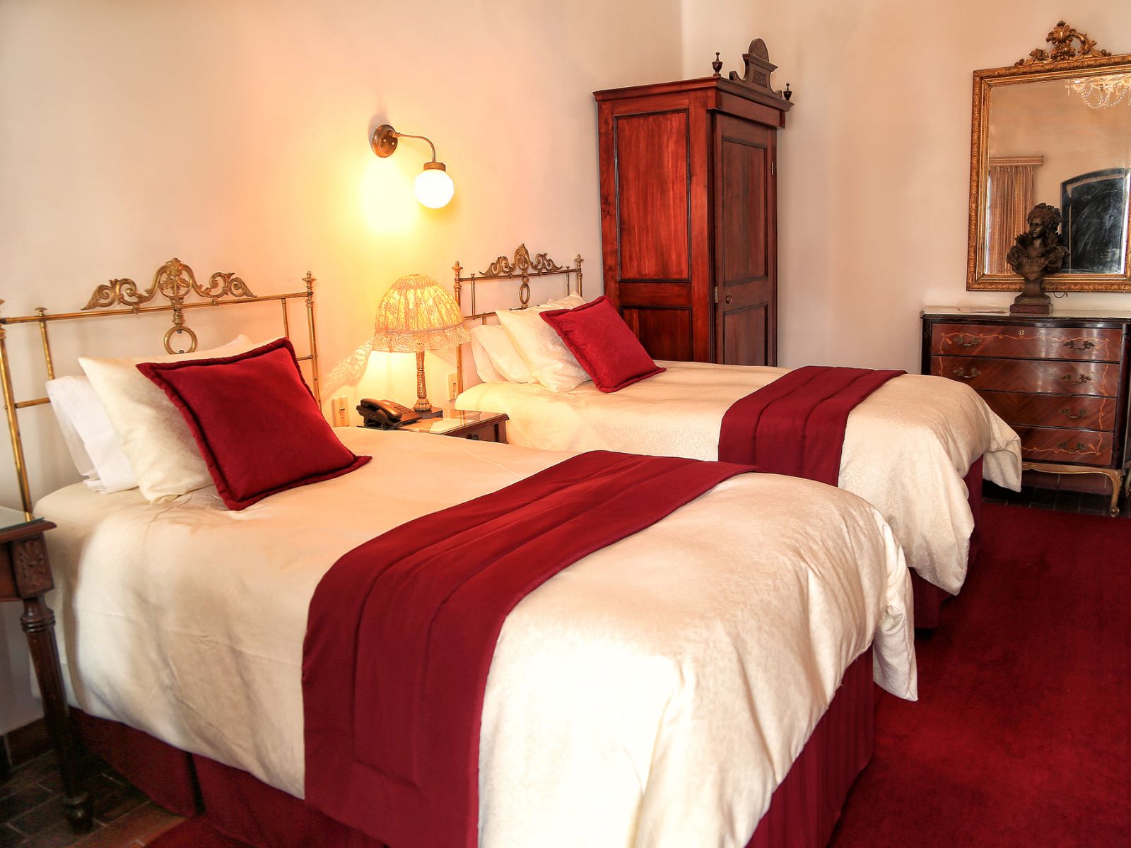 Rondreis Bolivia, Sucre, De Su Merced twin