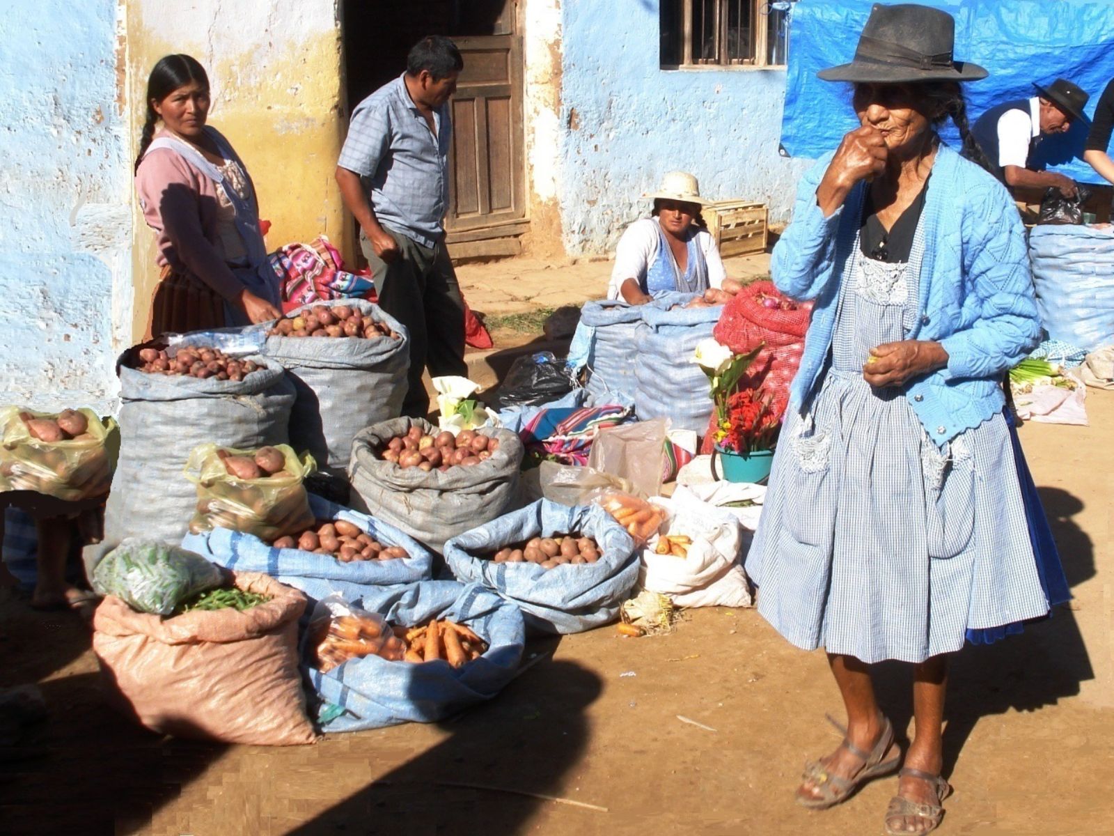 Rondreis Bolivia, straatverkopers