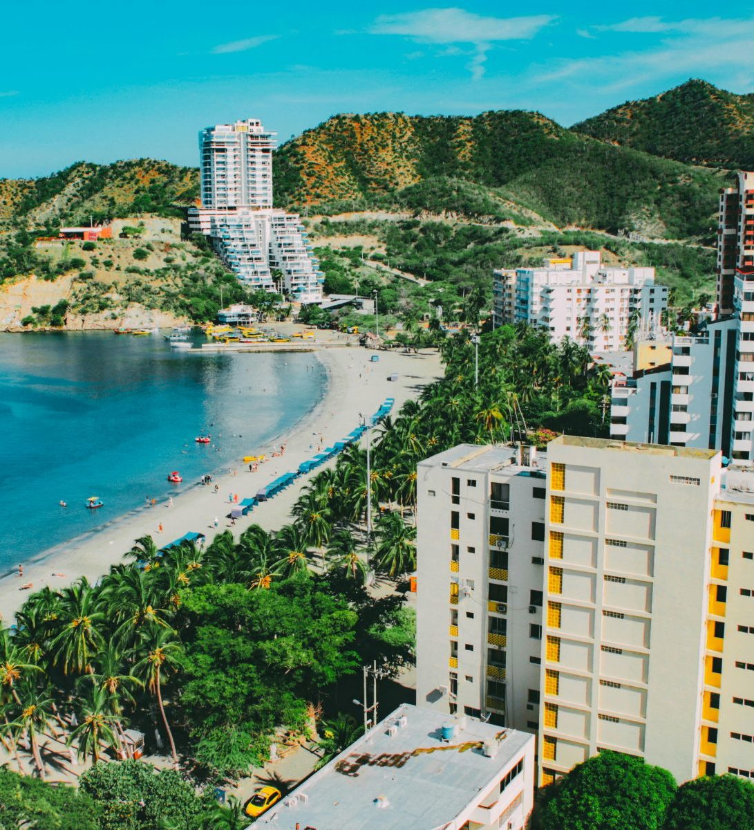 Rondreis Colombia, Santa Marta bovenaanzicht strand
