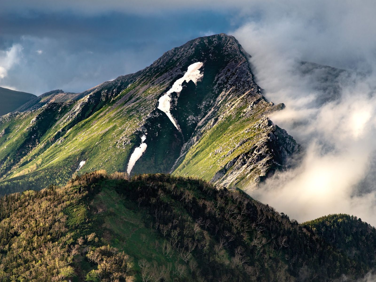 Rondreis Japan, Japanse Alpen, bergtop