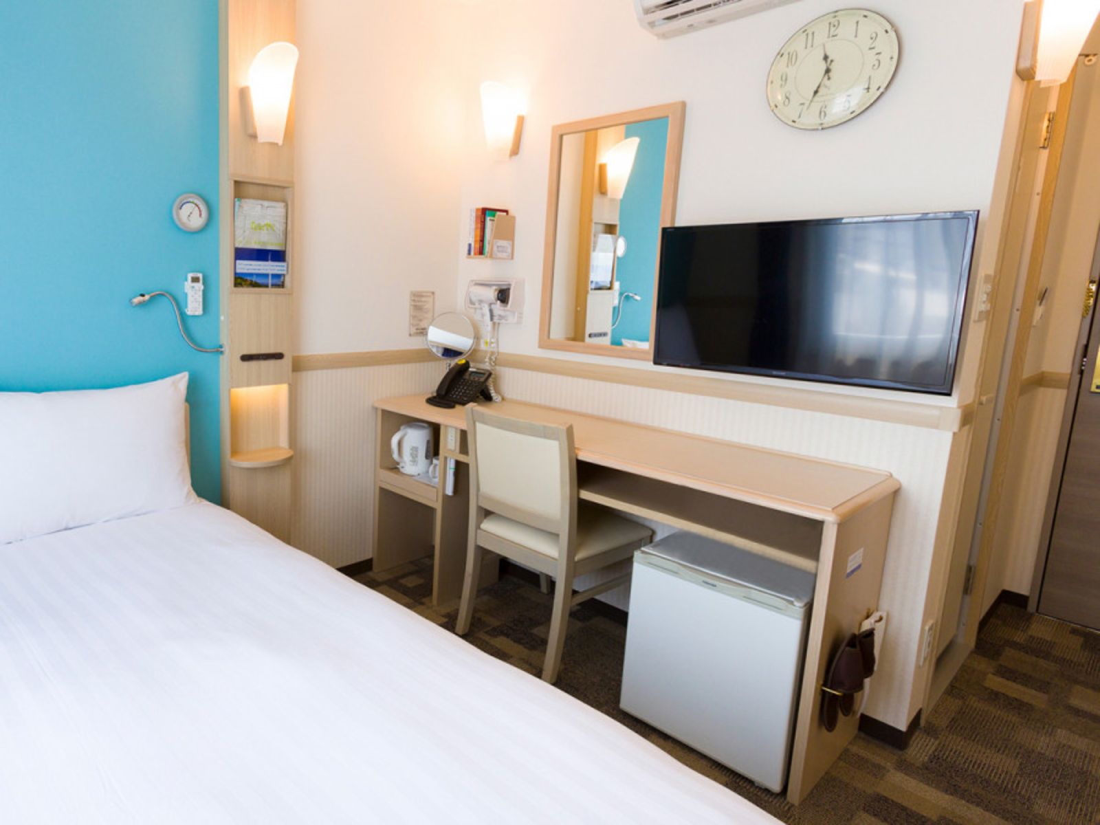 Rondreis Japan, Kawaguchiko, Toyoko Inn Fuji Kawaguchiko Ohashi kamer faciliteiten