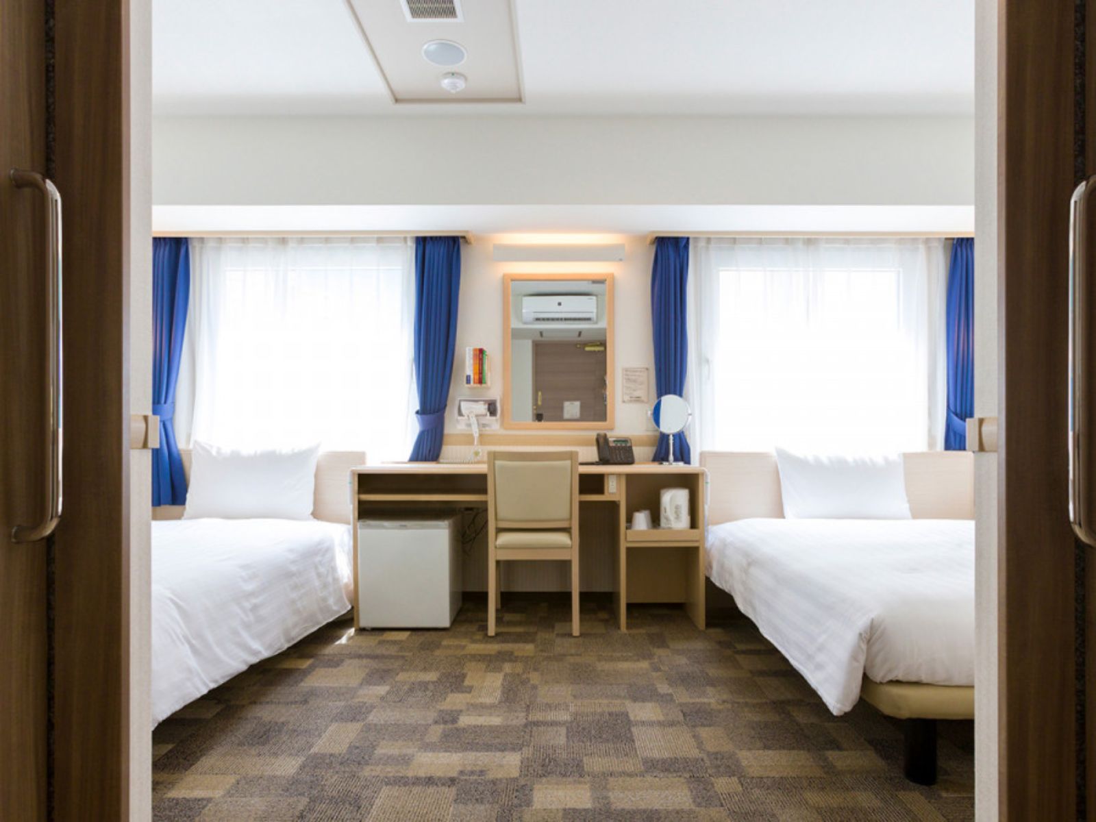 Rondreis Japan, Kawaguchiko, Toyoko Inn Fuji Kawaguchiko Ohashi twin ruim