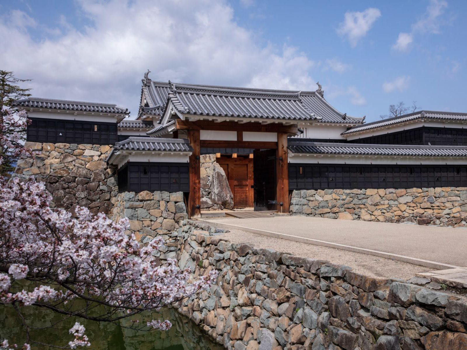 Rondreis Japan, Matsumoto Castle Gate