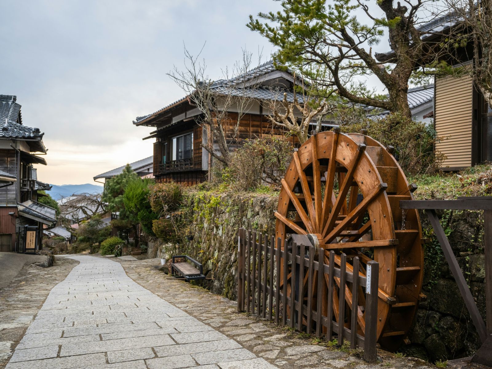 Rondreis Japan, Nakasendo Trail, straat in Magome