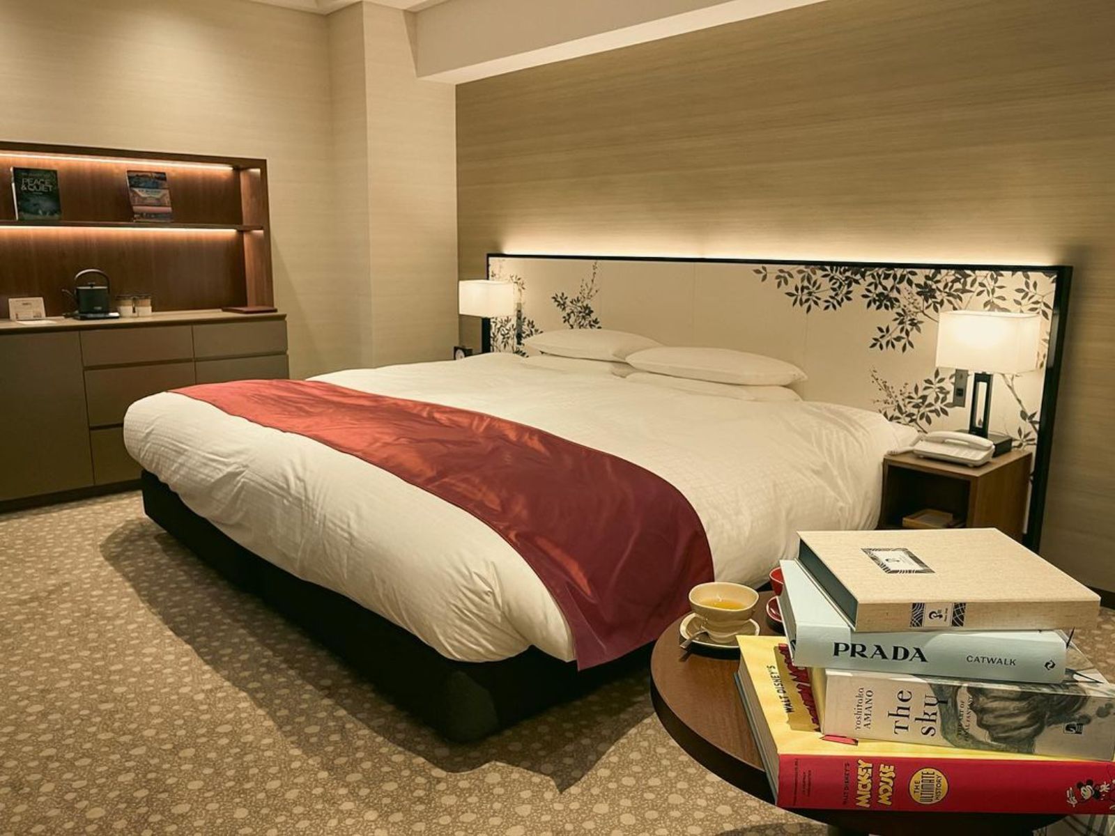 Rondreis Japan, Tokyo, Shiba Park hotel king bed