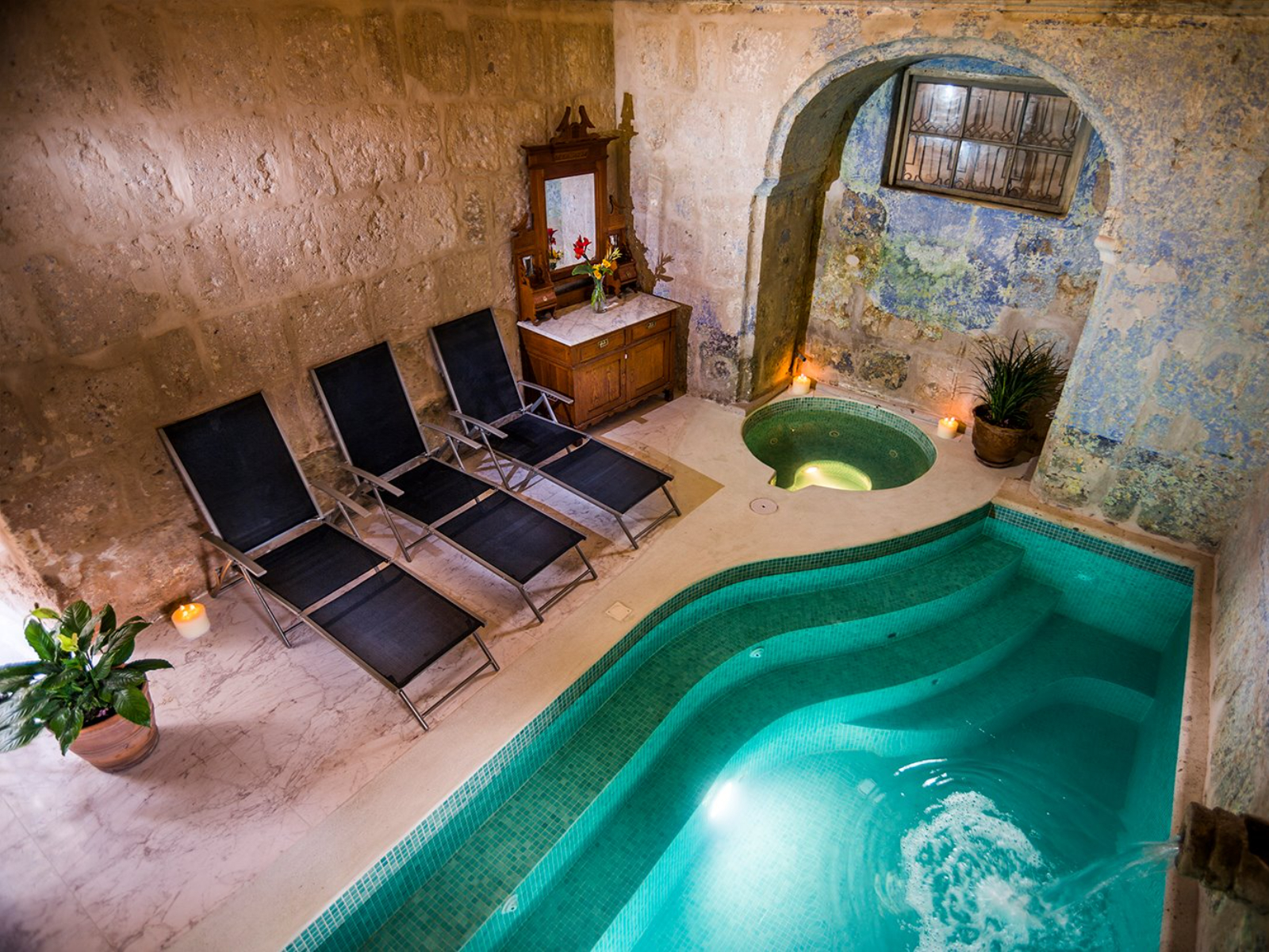 Rondreis Peru, Arequipa, Hosteria Arequipa - zwembad 2