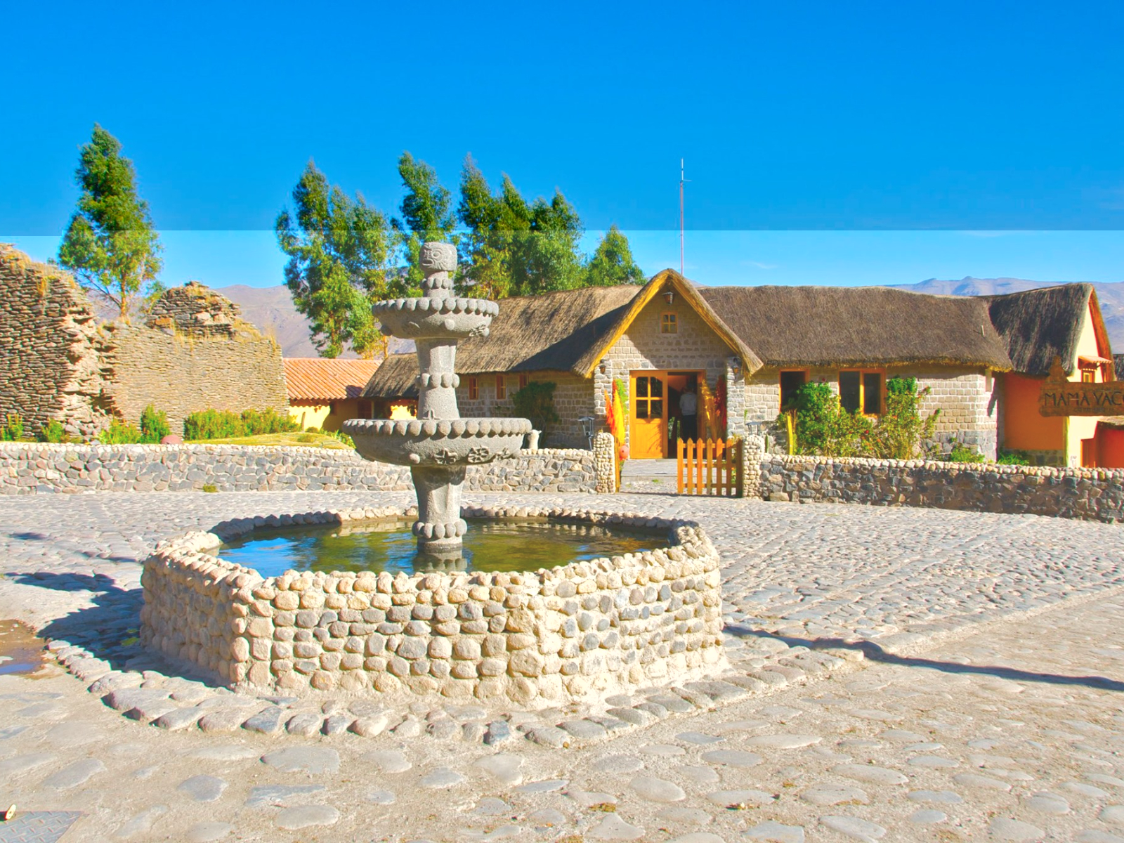 Rondreis Peru, Colca Canyon, Mamayachi - buitenaanzicht 2