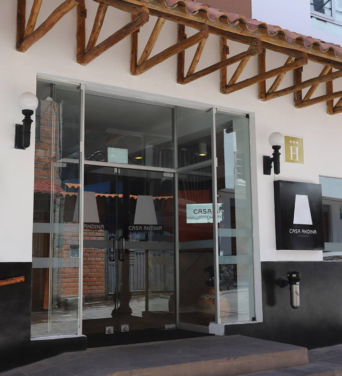 Rondreis Peru, Puno, Casa Adina Standaard - buitenaanzicht