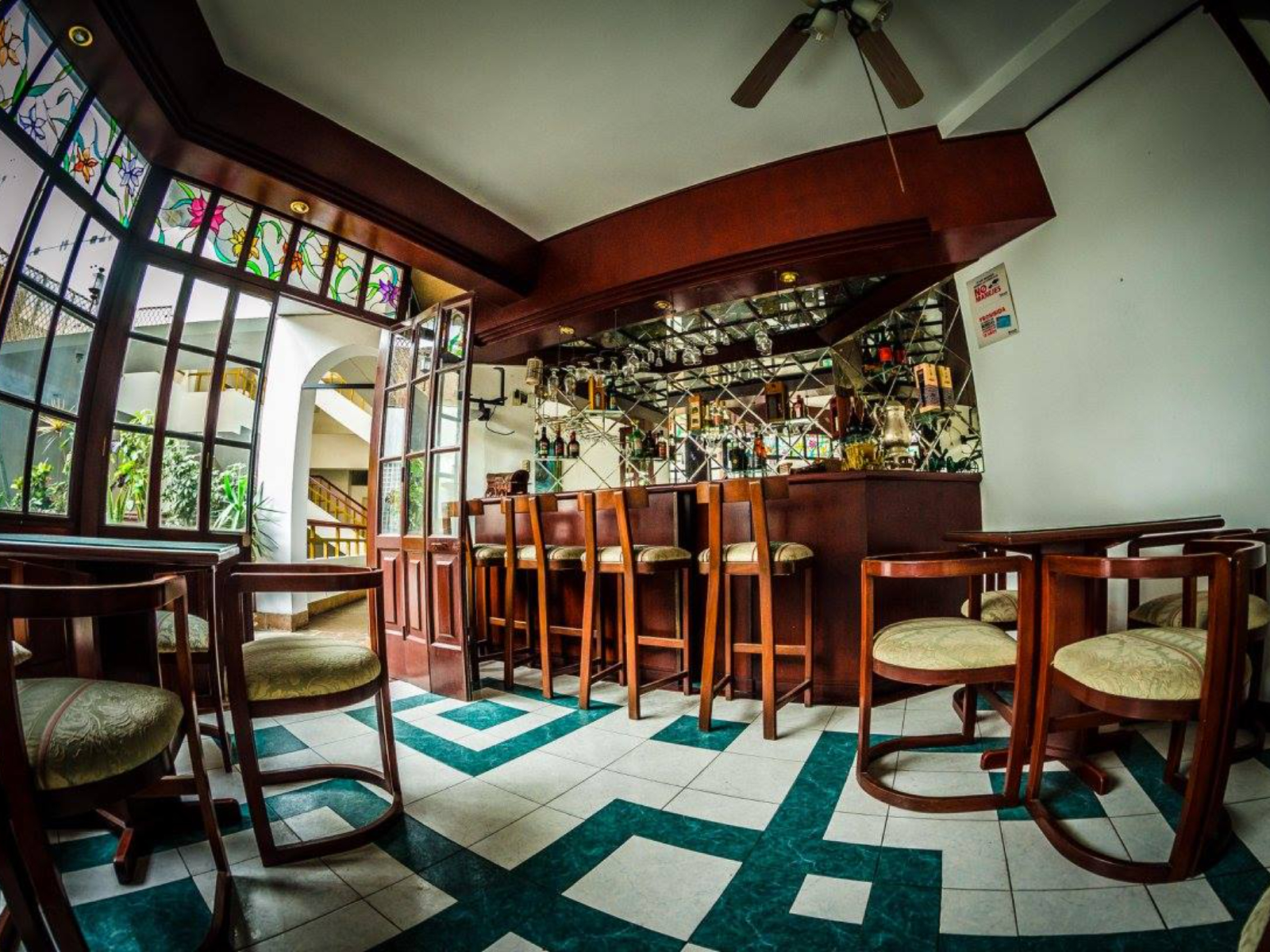 Rondreis Peru, Trujillo, The Grand Bolivar hotel - bar