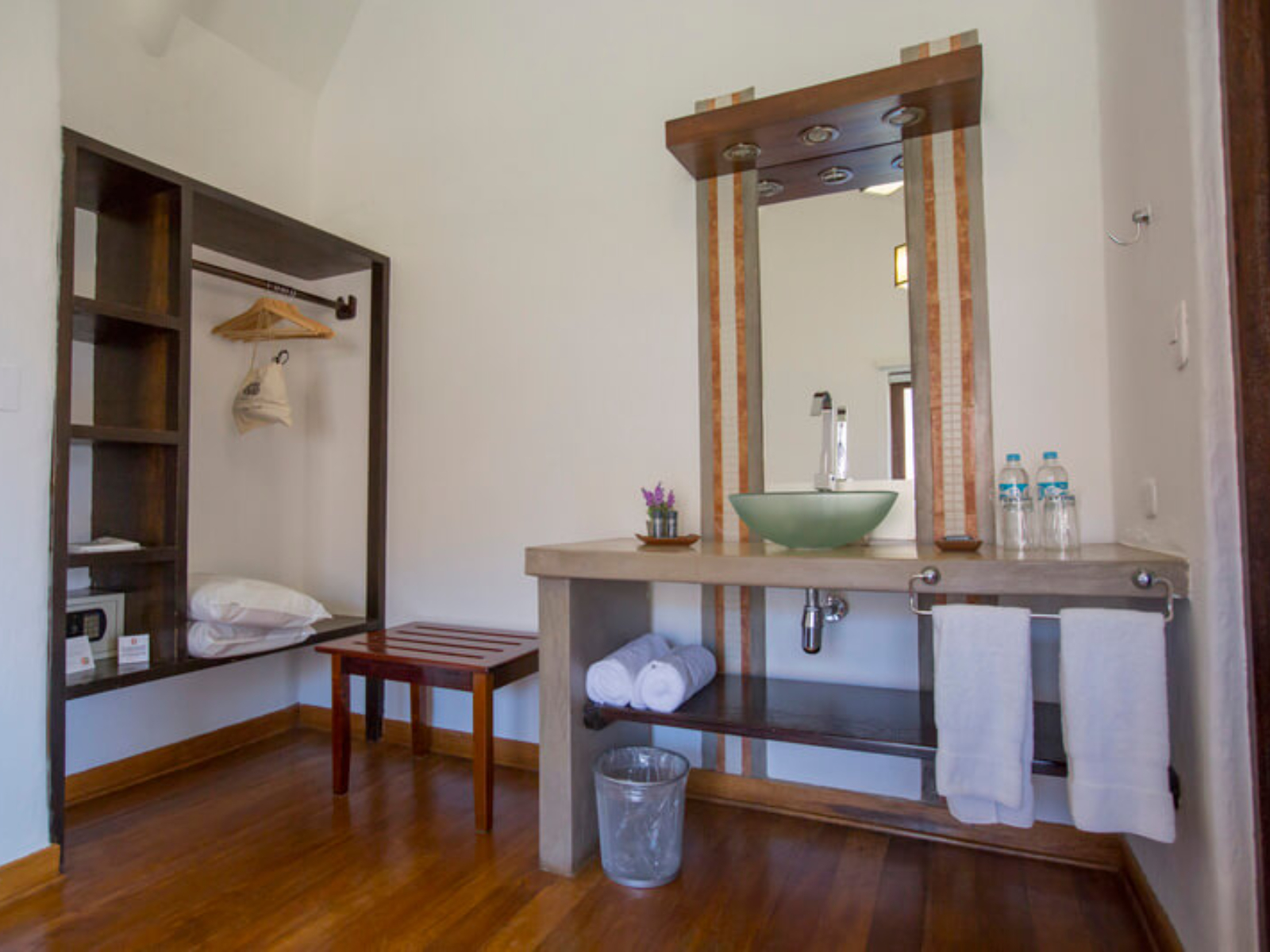 Rondreis Peru, Urubamba (Sacred Valley), Tierra Viva Valle Sagrado - badkamer