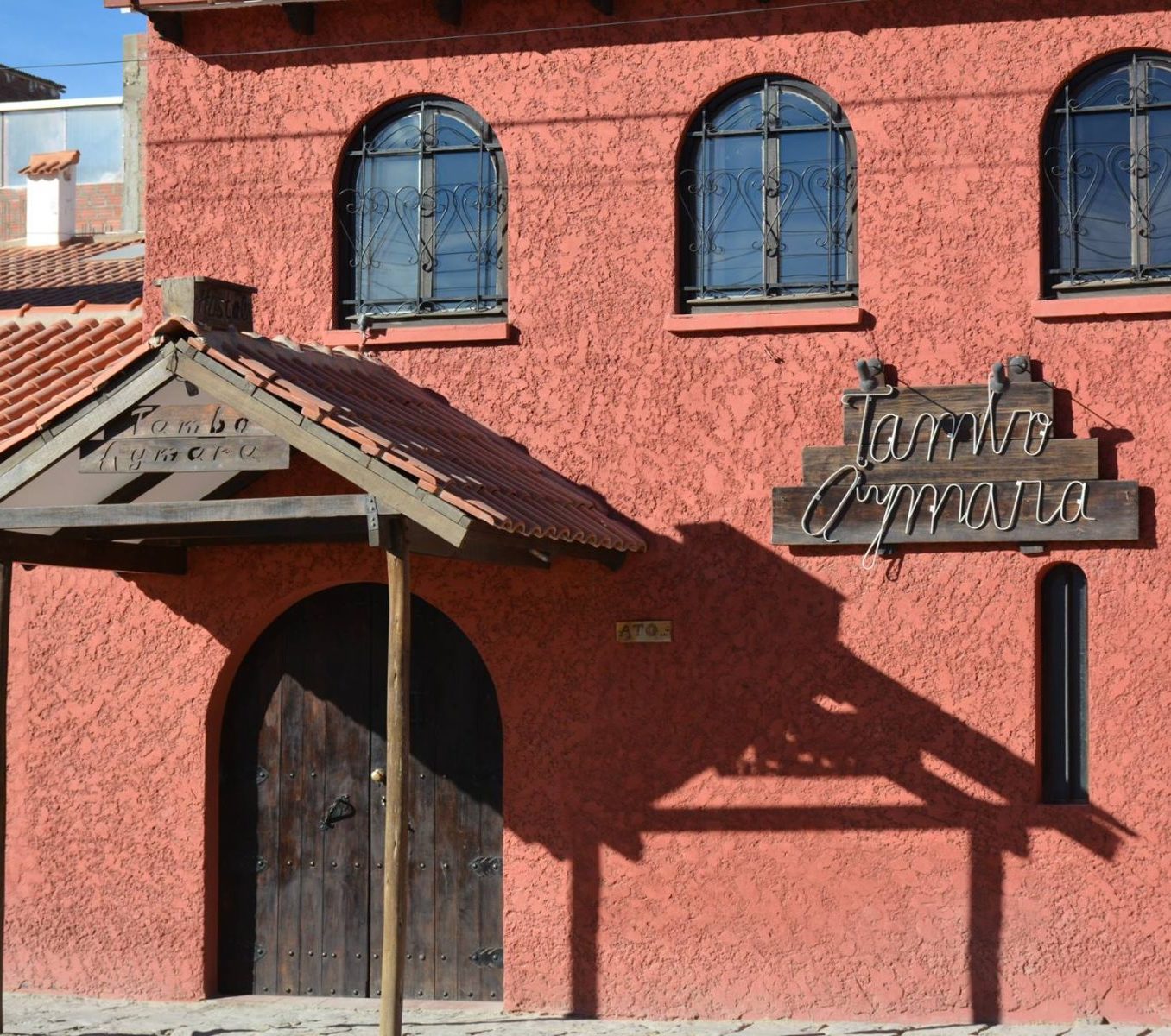 rondreis Bolivia, Uyuni, Tambo Aymara, buitenkant