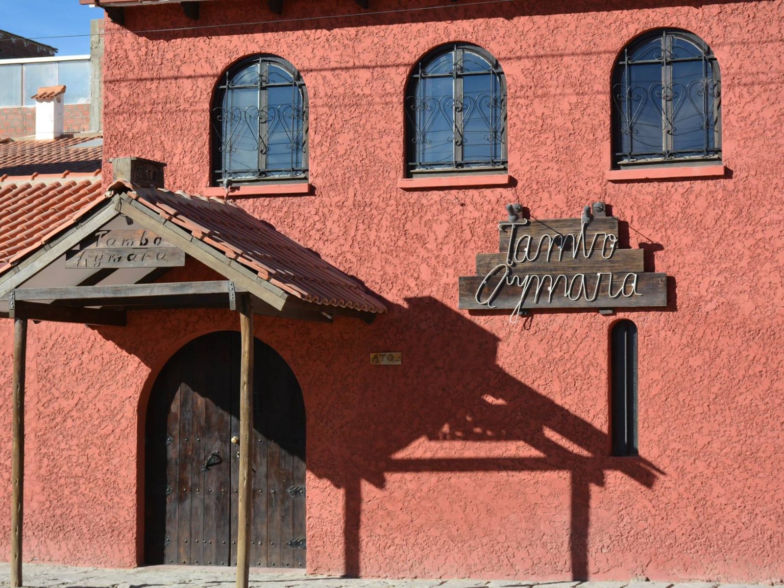 rondreis Bolivia, Uyuni, Tambo Aymara, buitenkant
