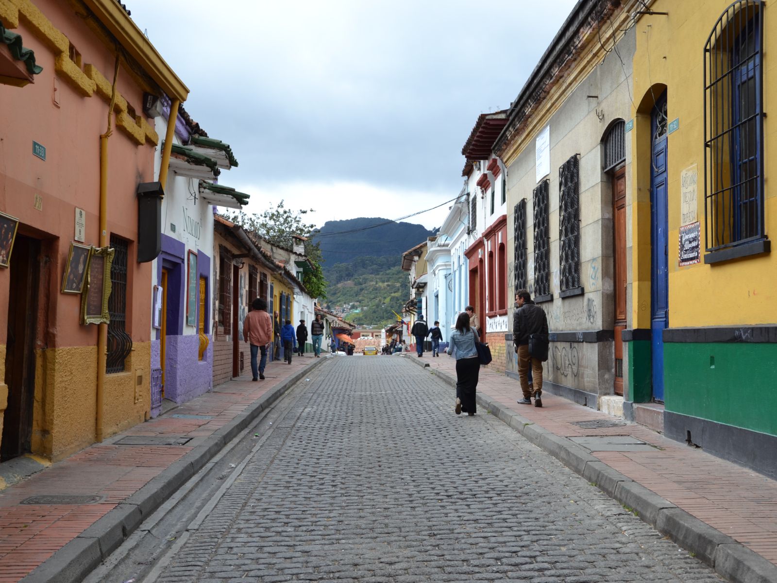 rondreis colombia, bogota straat