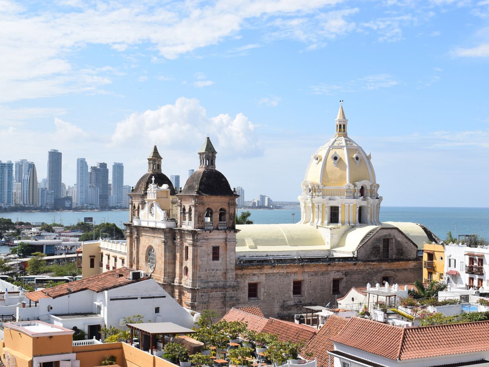 rondreis colombia, cartagena kerk