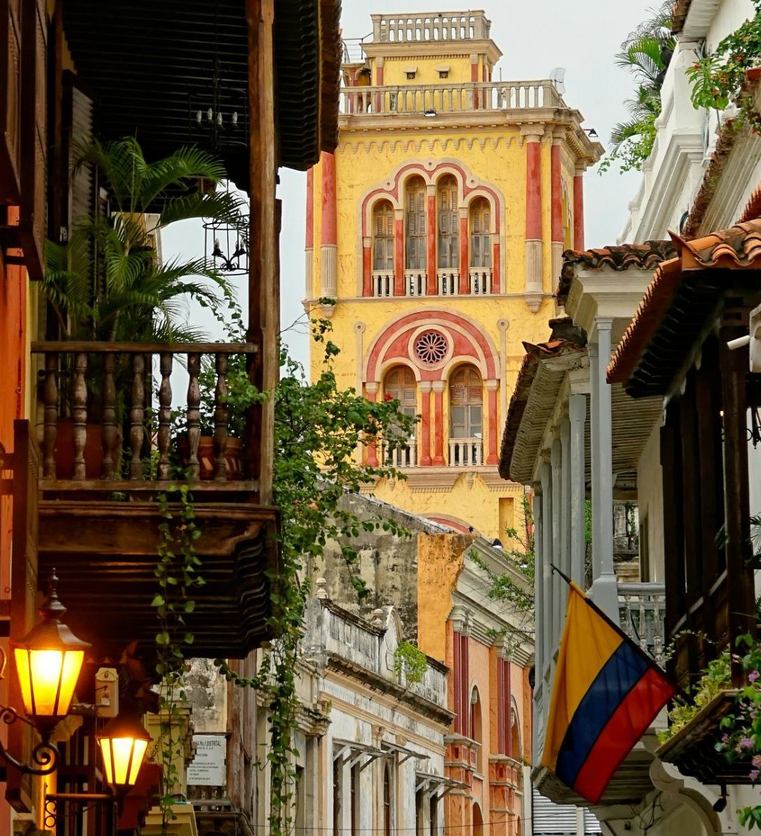 rondreis colombia, cartagena kerktoren