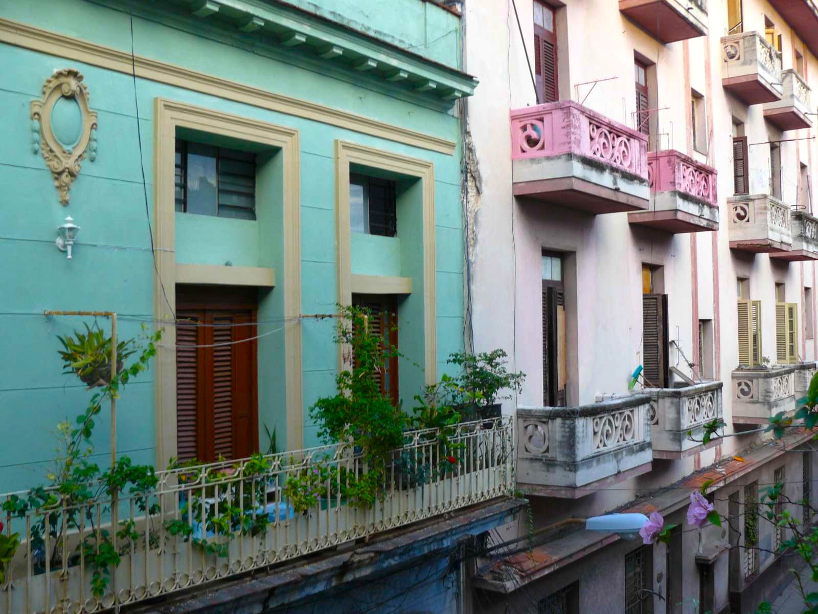 rondreis cuba, havana, balkon