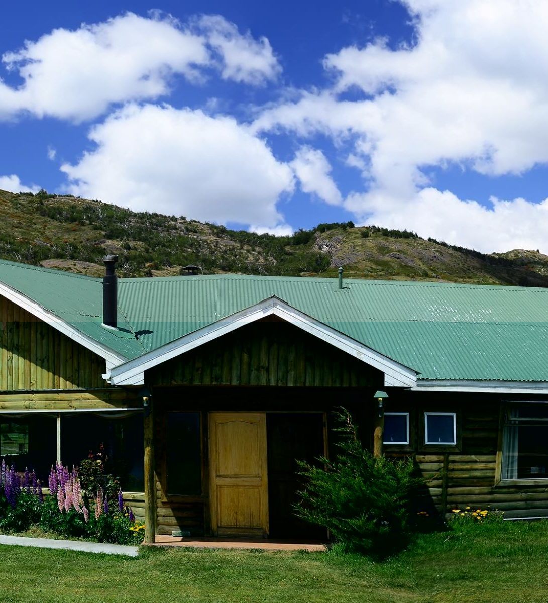 rondreis chili, Torres del Paine, Hotel de Paine buitenaanzicht