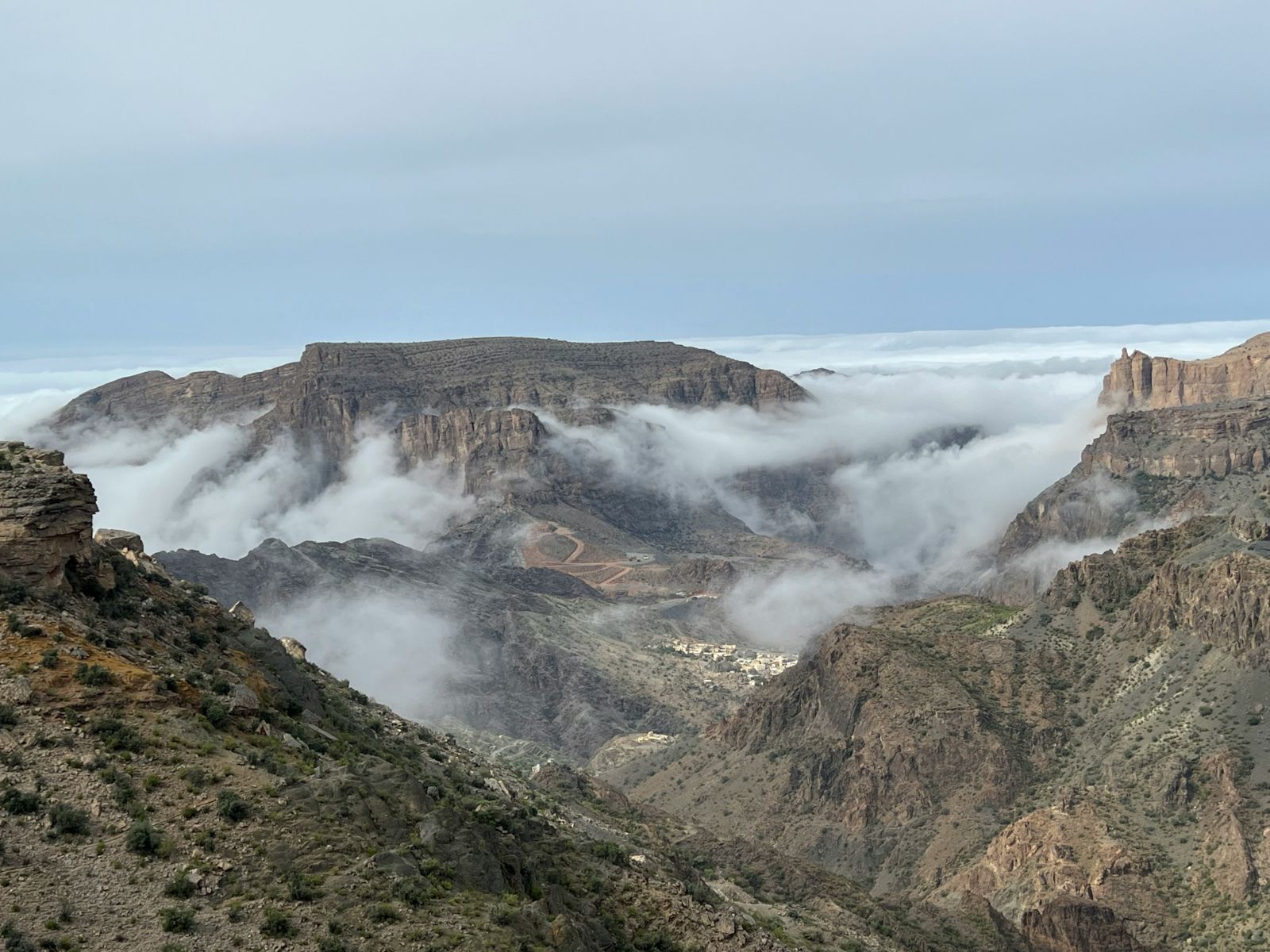 rondreis oman, hajargebergte bovenaanzicht
