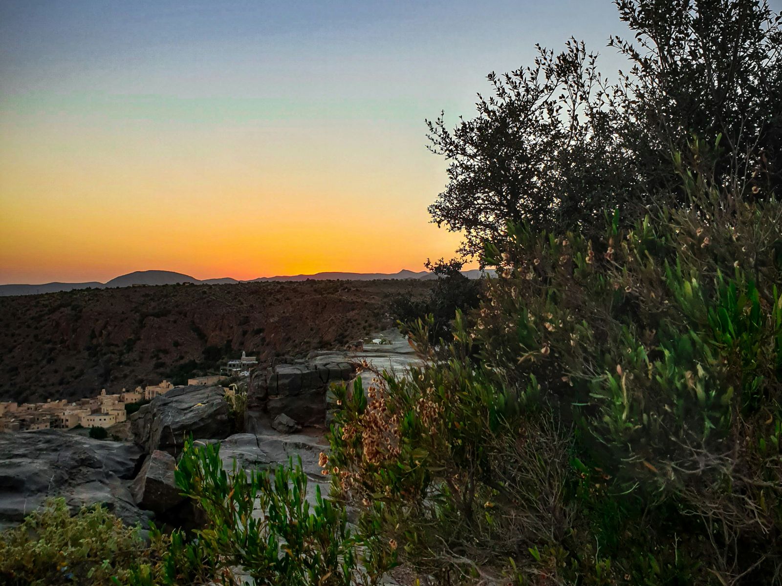 rondreis oman, jebel akhdar gebergte zonsondergang