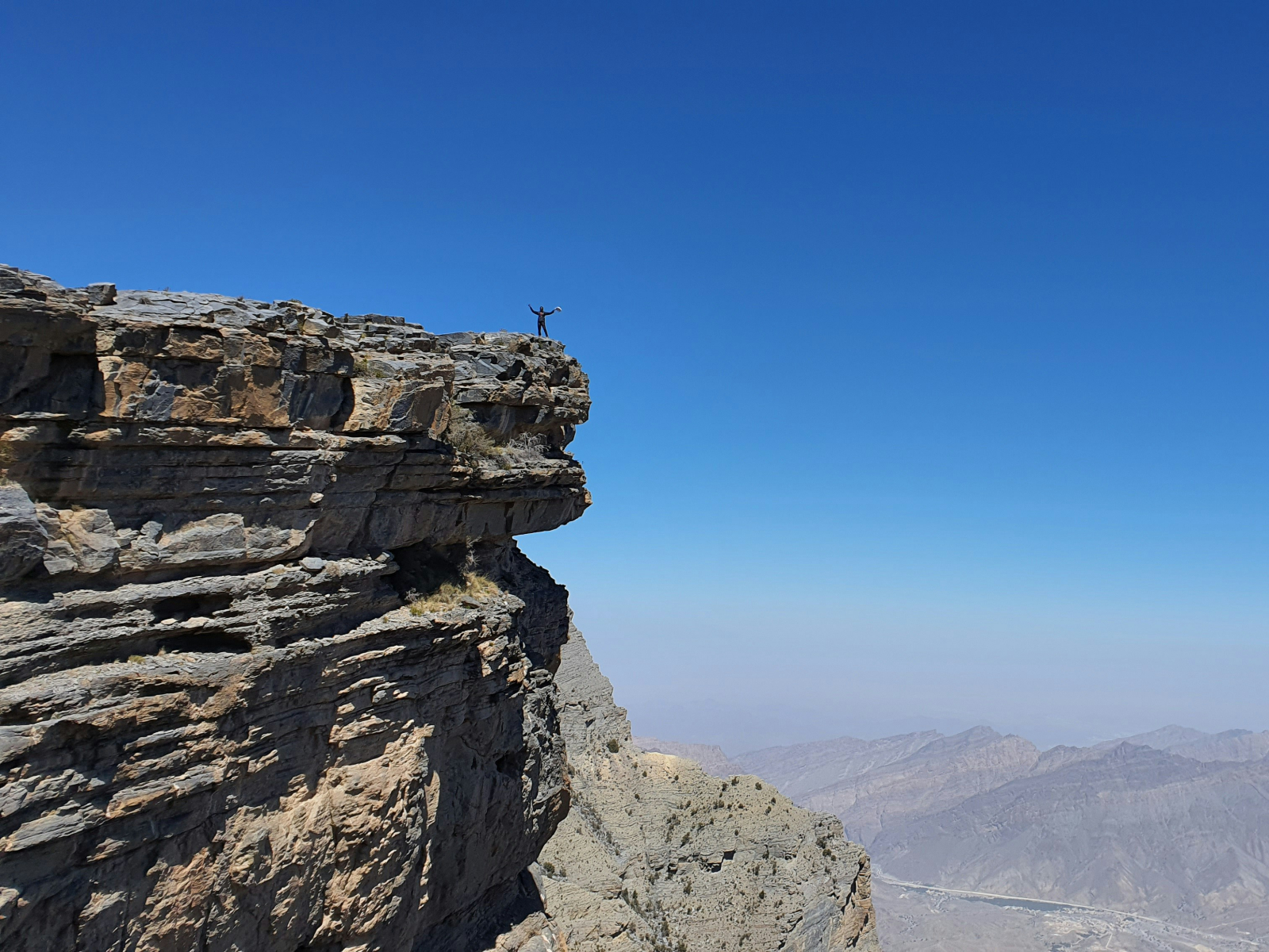 rondreis oman, jebel shams persoon