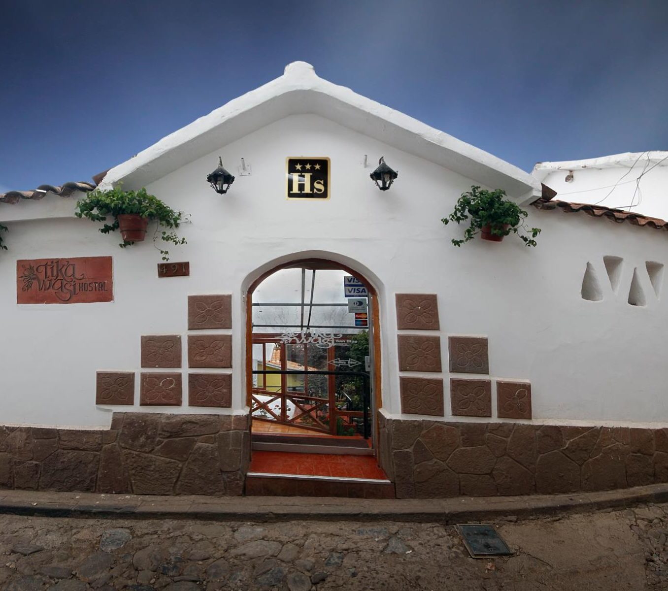 rondreis peru, cusco, tikawasi boutique buitenaanzicht