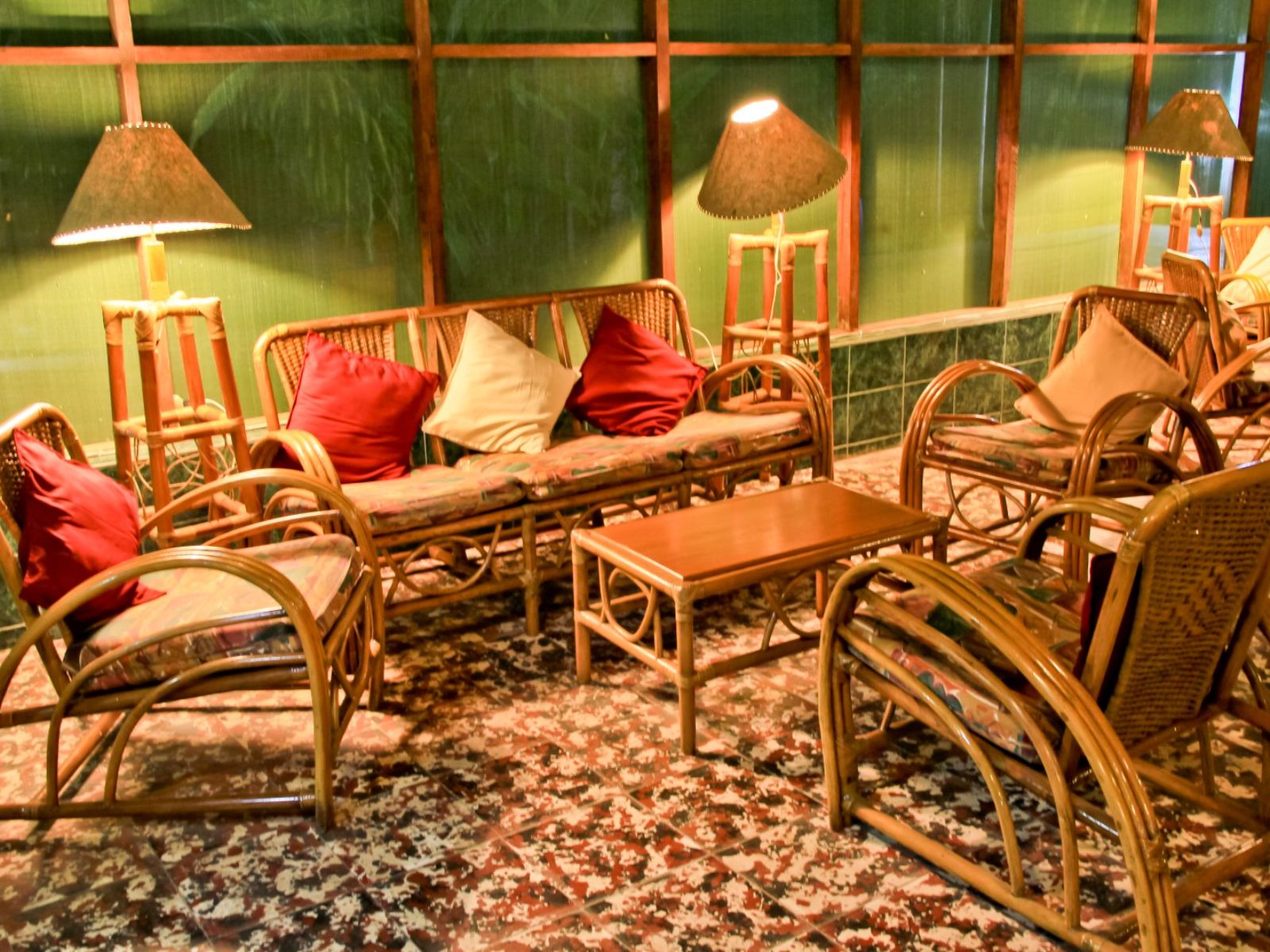 rondreis peru, iquitos, ceiba tops lodge gezamenlijke ruimte