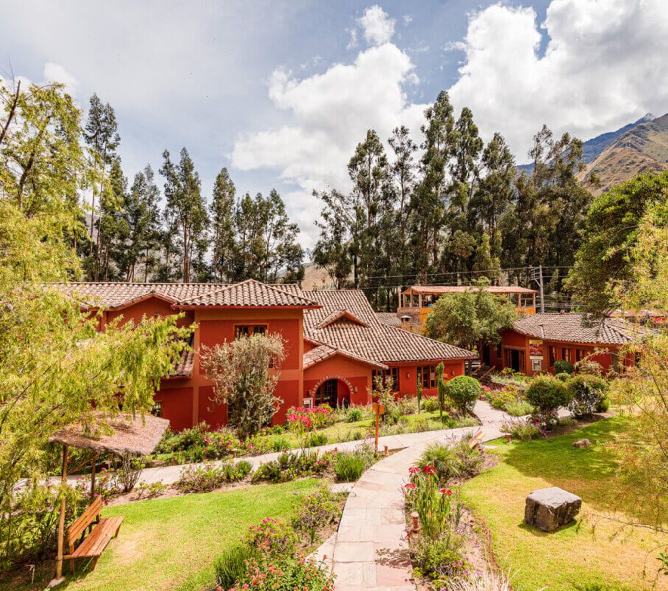 rondreis peru, ollantaytambo (sacred valley), pakaritampu - buitenaanzicht