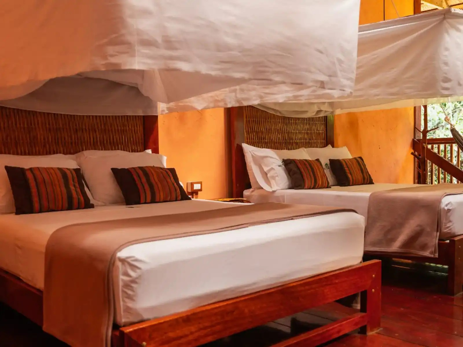 rondreis peru, puerto maldonado, posada amazones lodge - vierpersoonskamer