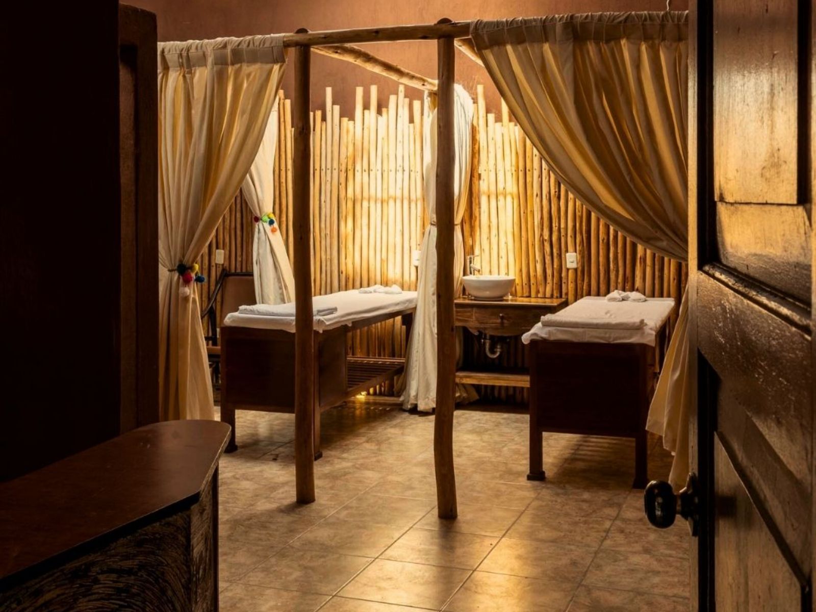 rondreis peru, urubamba ( sacred valley), andean wings valley - massagebank