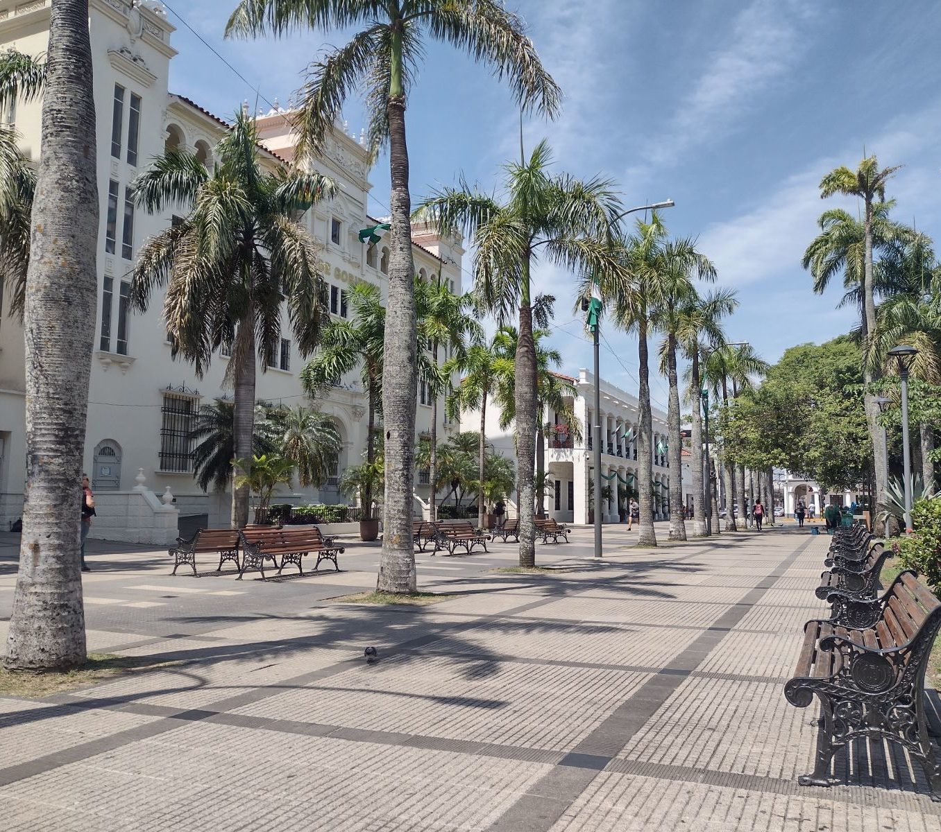 Rondreis Bolivia, Santa Cruz, Plaza Septiembe 24