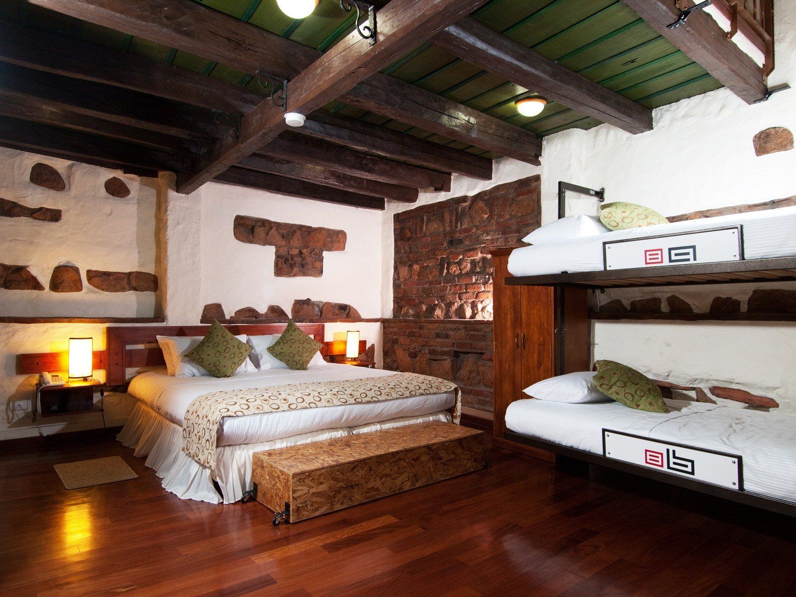 Rondreis Colombia, Bogota, Hotel Muisca, familie kamer