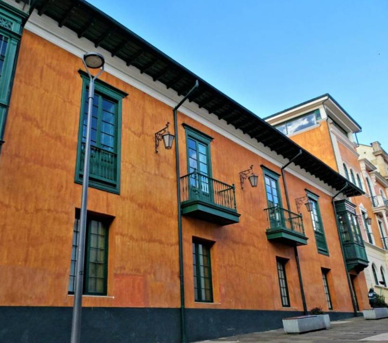 Rondreis Colombia, Bogota, Hotel de la Opera, buitenaanzicht
