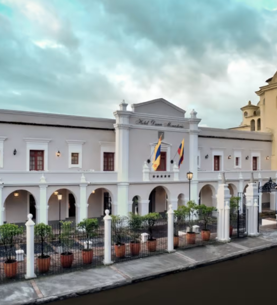 Rondreis Colombia, Popayan, Dann Monasterio, buitenaanzicht