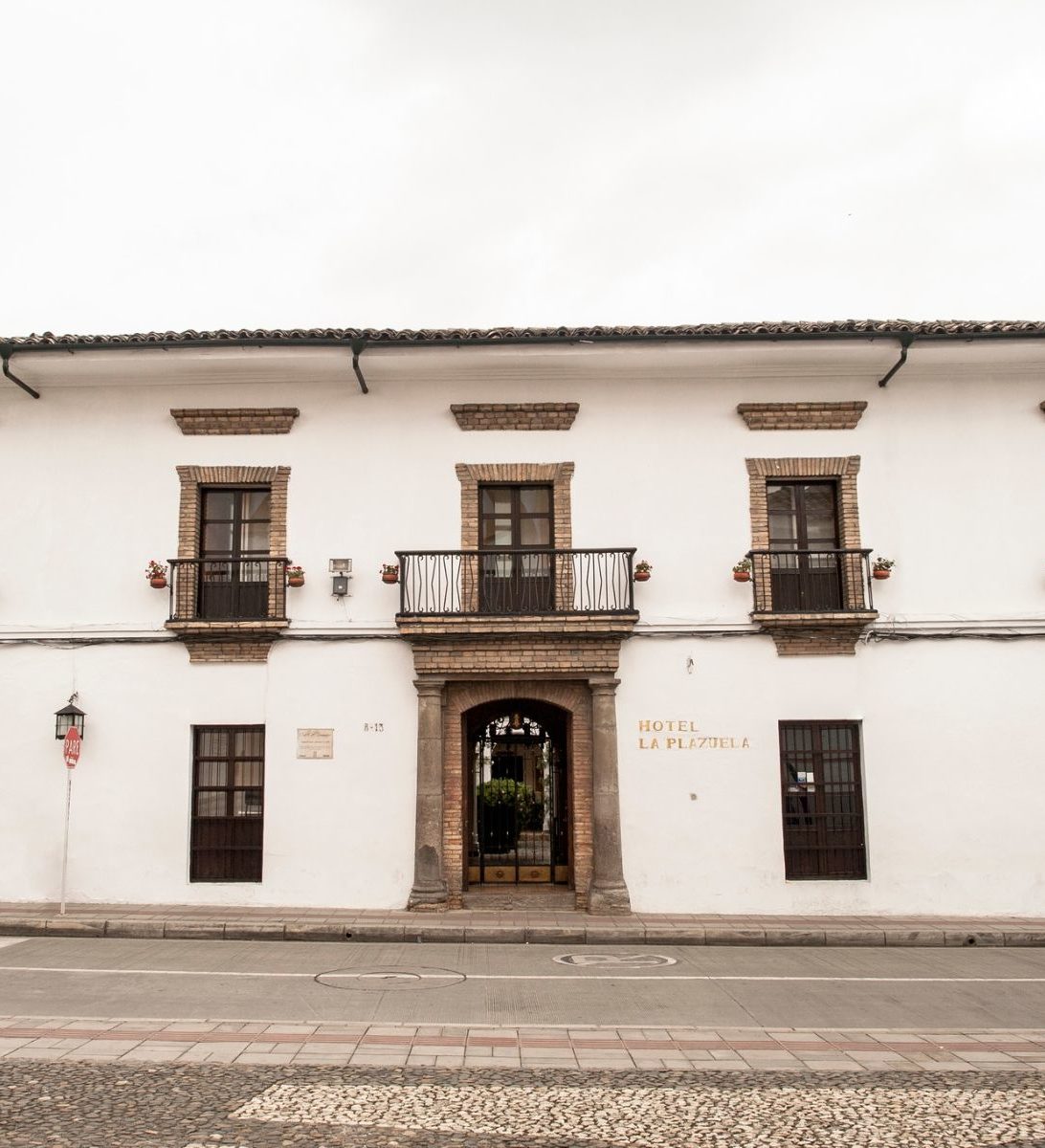 Rondreis Colombia, Popayan, hotel la Plazuea buitenaanzicht