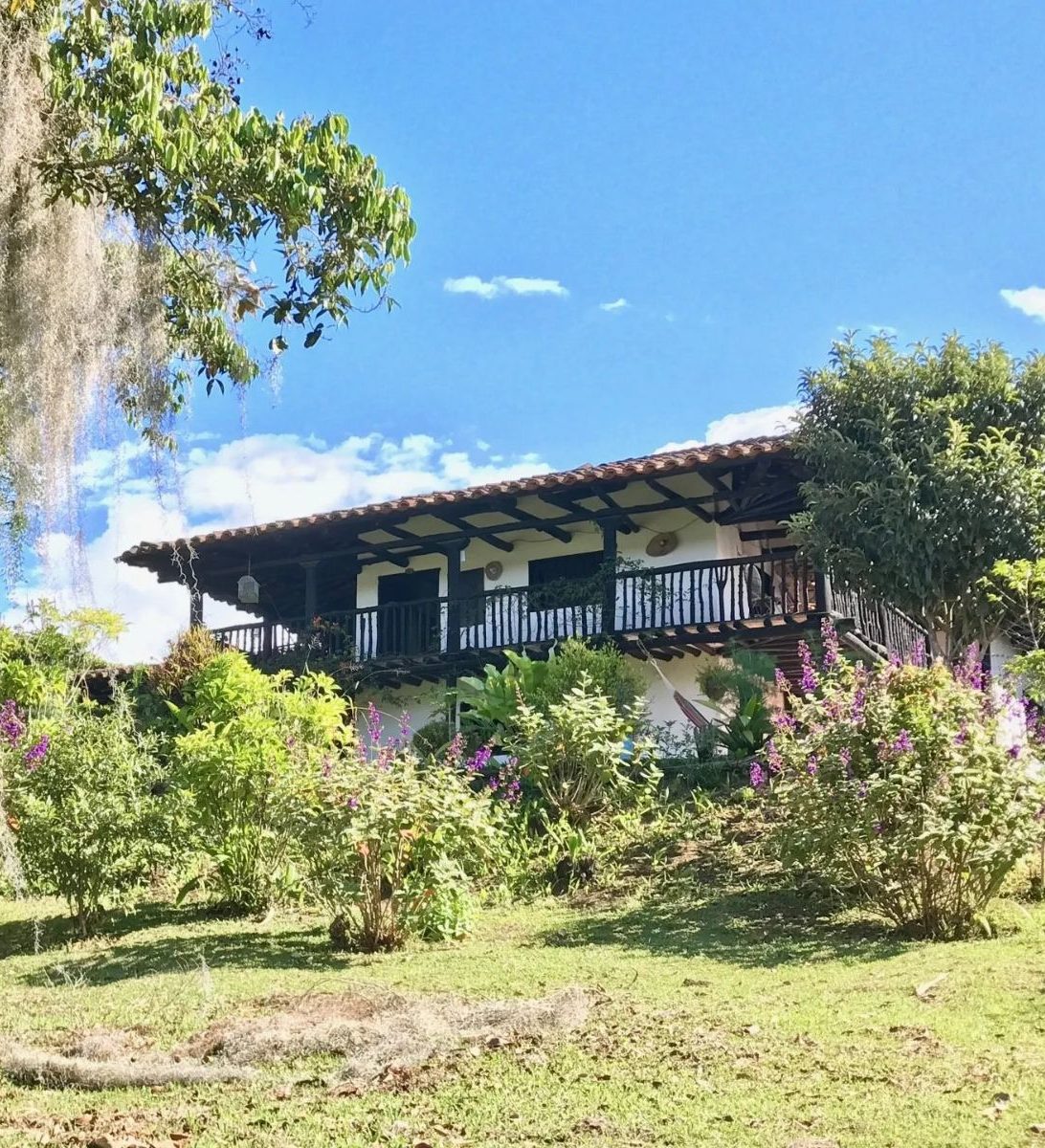 Rondreis Colombia, San Augustin, Hacienda Anacaona - buitenaanzicht hotel