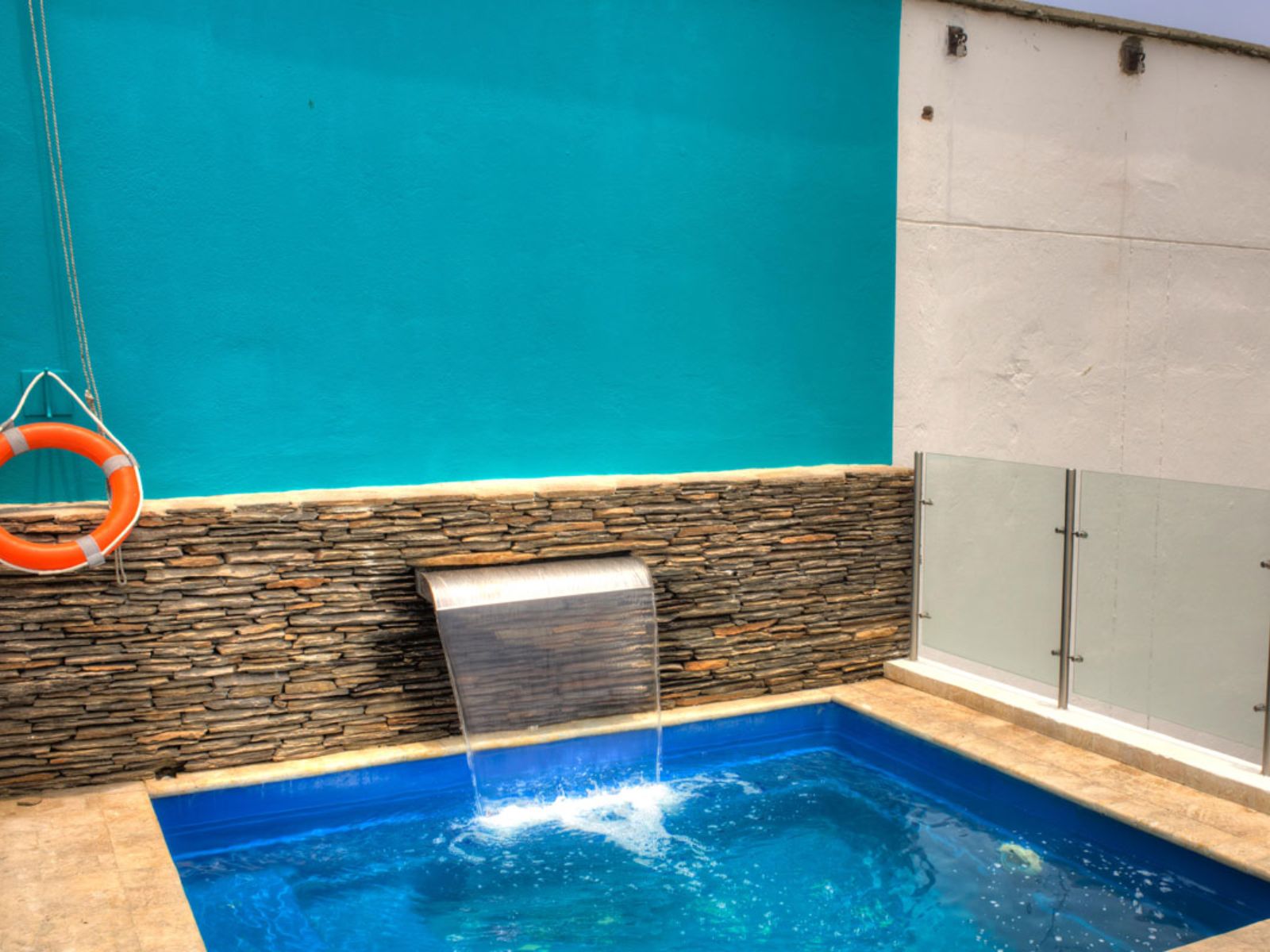Rondreis Colombia, Santa Marta, Casa de Leda - zwembad