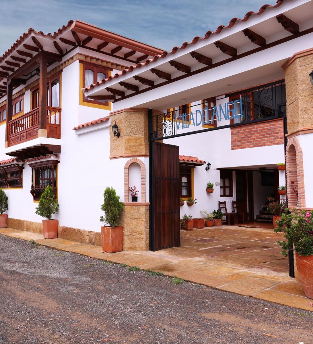 Rondreis Colombia, Villa de Leyva, Hotel Villa del Angel - buitenaanzicht