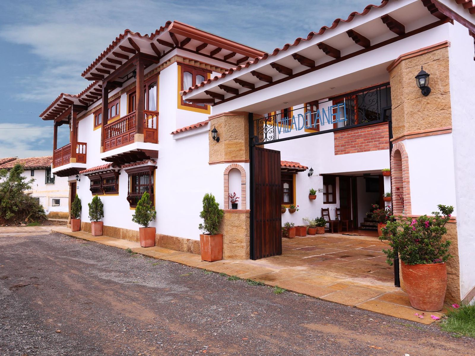 Rondreis Colombia, Villa de Leyva, Hotel Villa del Angel - buitenaanzicht