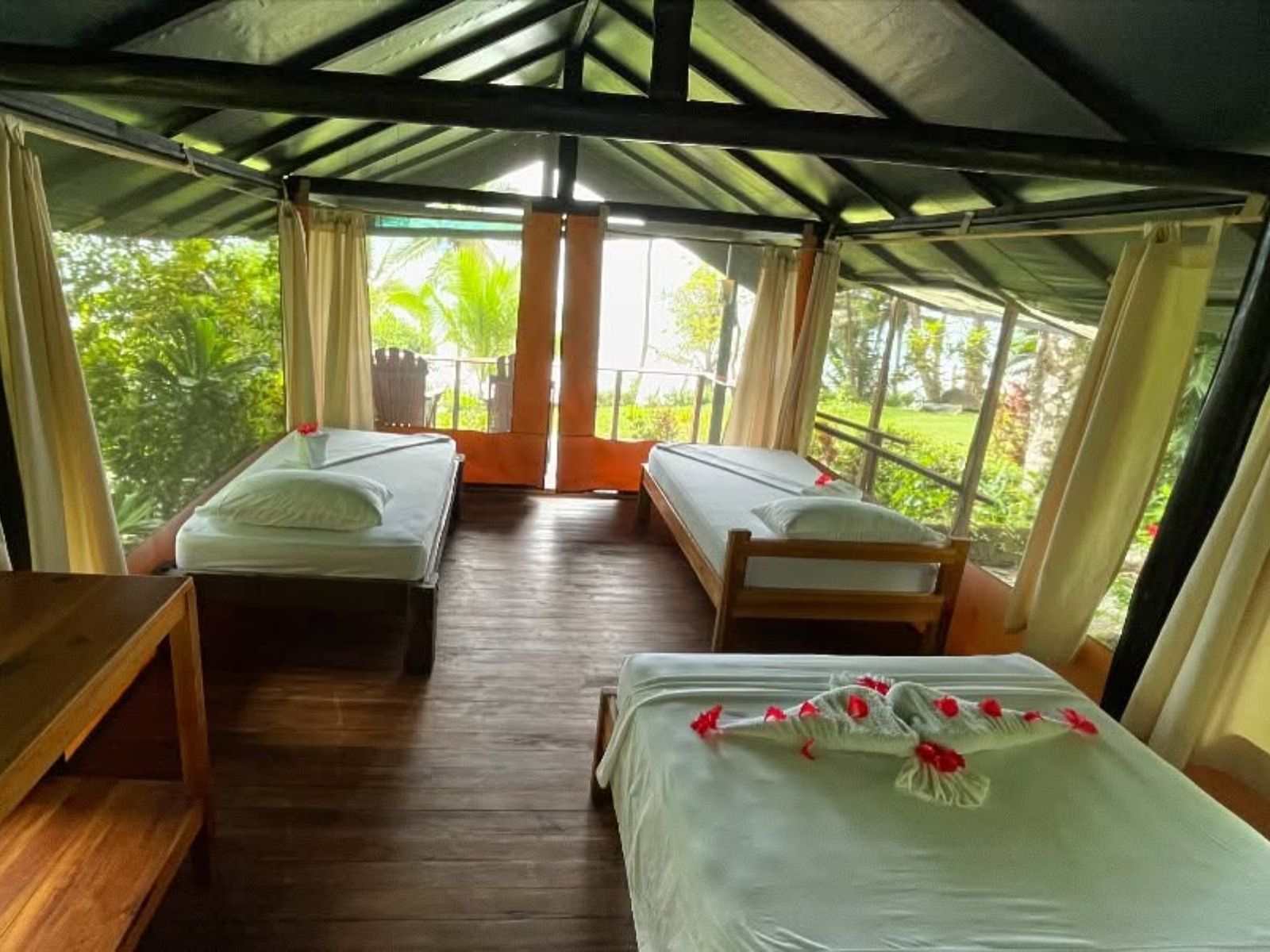 Rondreis Costa Rica, Corcovado National Park, La Leona Eco Lodge familiekamer