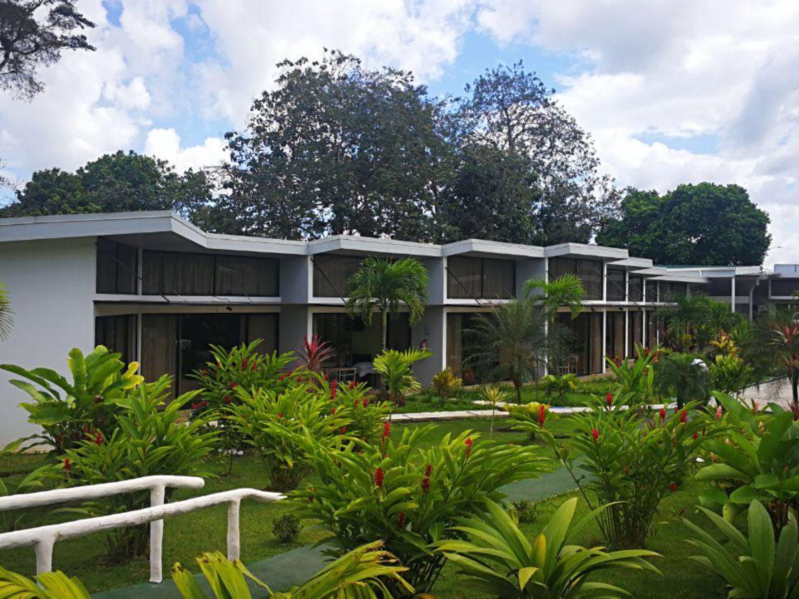 Rondreis Costa Rica, La Fortuna, Hotel Secreto, buitenaanzicht