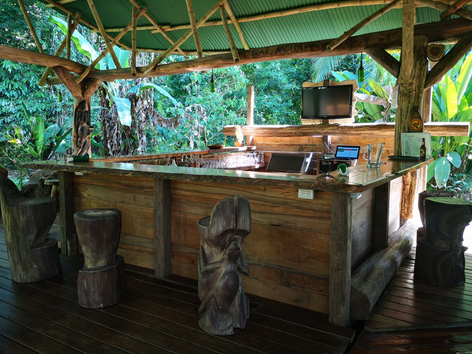 Rondreis Costa Rica, Osa Penisula, bar