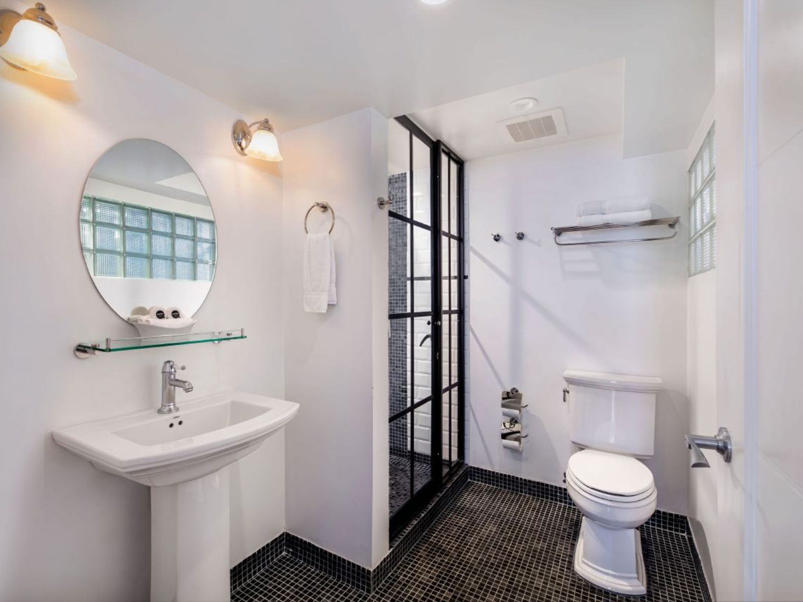 Rondreis Costa Rica, San Jose, Hotel Presidente, badkamer