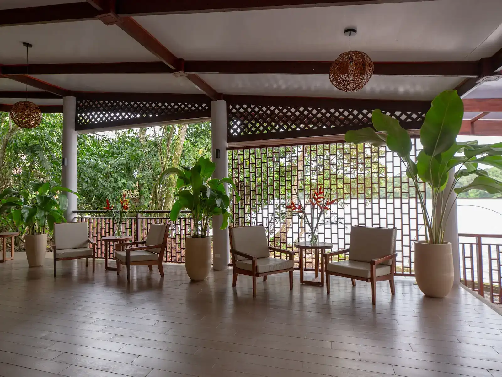 Rondreis Costa Rica, Tortuguero, Evergreen Lodge, gezamenlijke ruimte