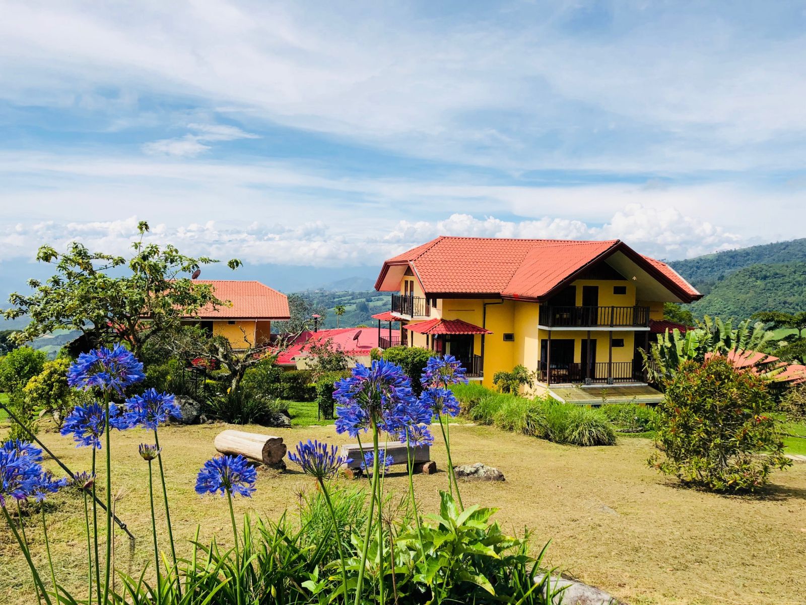 Rondreis Costa Rica, Turrialba, Guayabo Lodge, buitenaanzicht