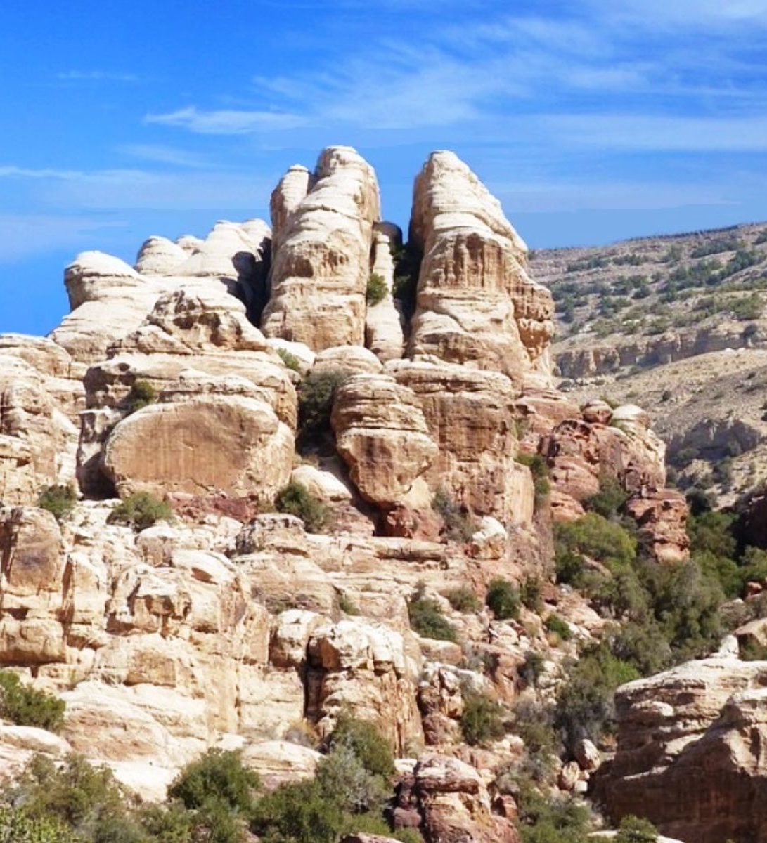 Rondreis Jordanië, Dana, puntige rots