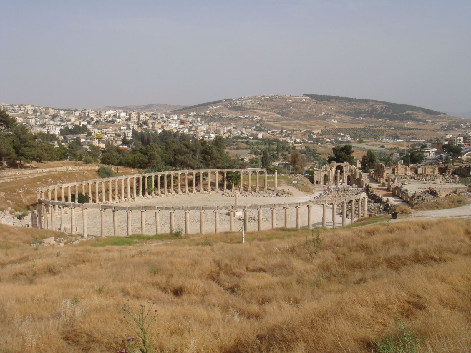 Rondreis Jordanië, Jerash, uitzicht ruïne van rechts