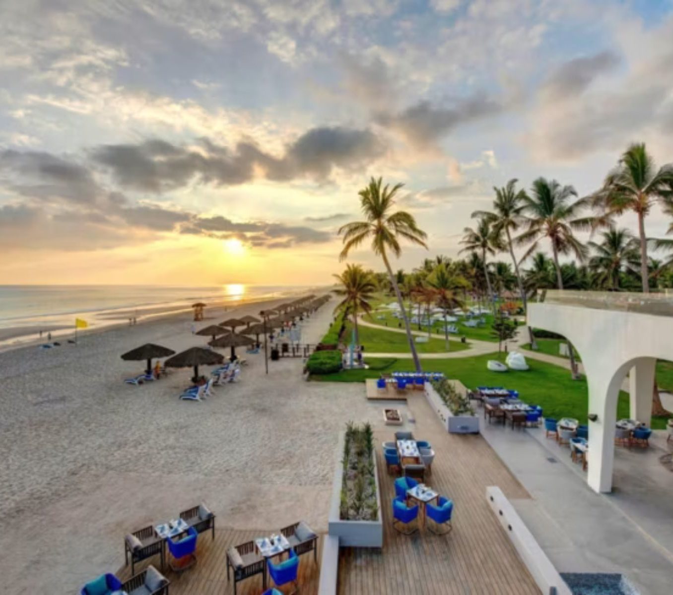 Rondreis Oman, Salalah, Crowne Plaza Salalah, strand